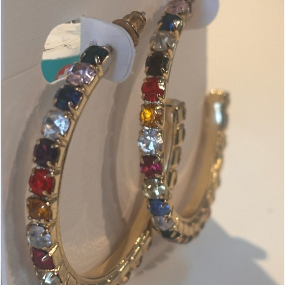 Hoops - Picture 5 of 7